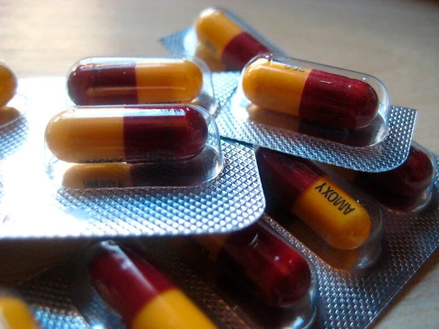 Antibiotika.jpg (Bild: Antibiotics / Sheep purple / CC CC BY 2.0)